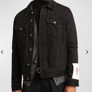 Golden Goose
Men's Regular One Washed Denim Trucker Jacket